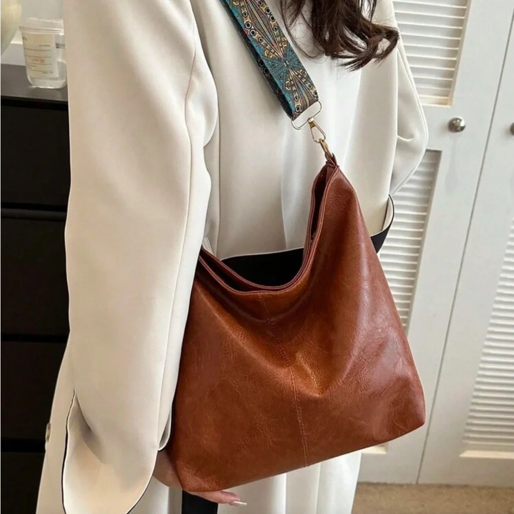 ⚠️Clearance Brown Leather Tote Bag with Patterned Blue Strap - Picture 5 of 7